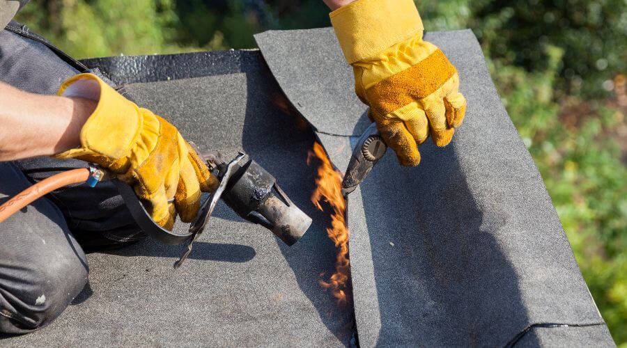Professional gutter cleaning in Ucon, ID